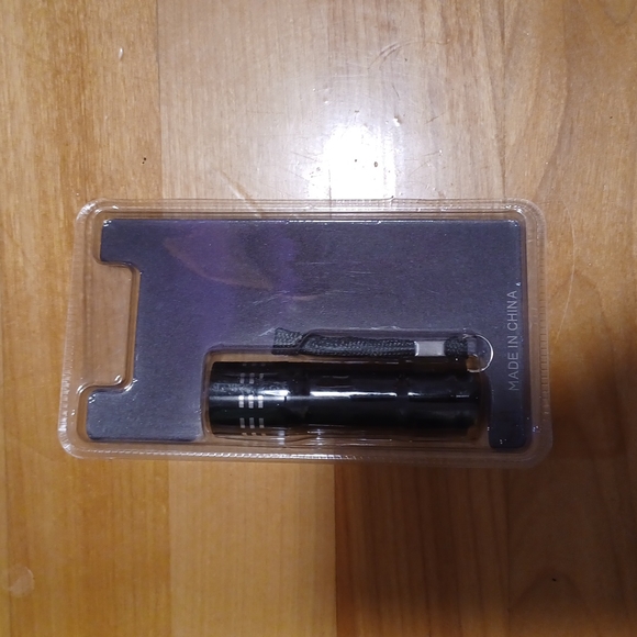 The X Files flashlight - Picture 2 of 2